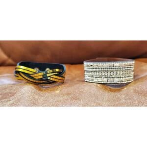 8.75 Inch Leather Snap Glitzy Bracelets Brown Black Birthday Mother Christmas